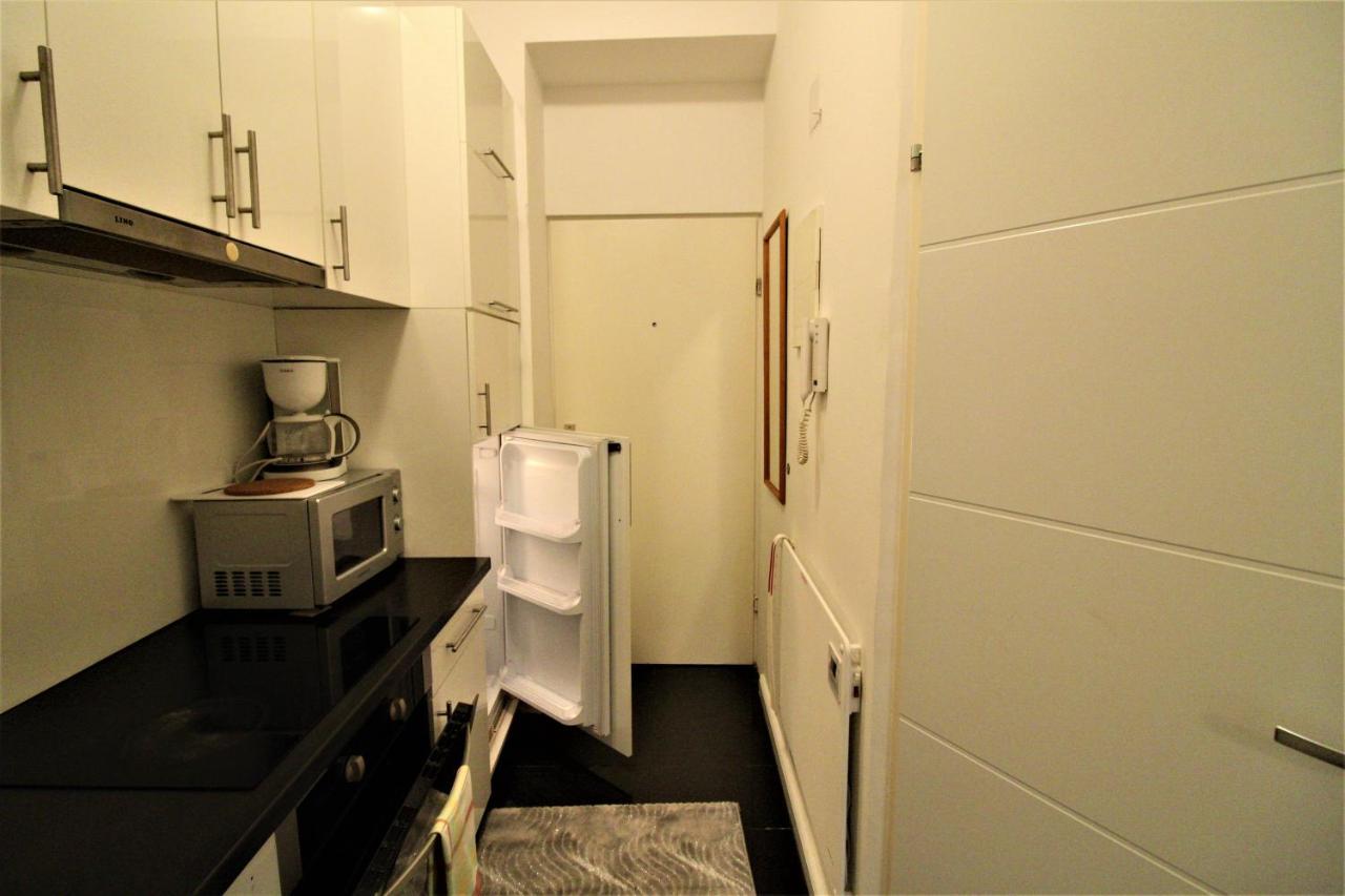 Small Studio Close To City Center Wien Eksteriør bilde