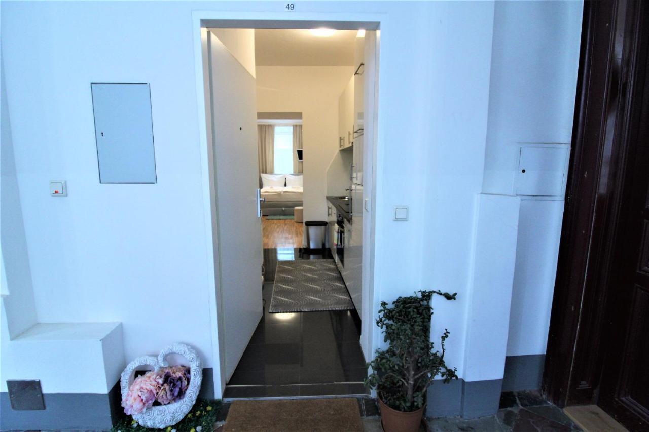 Small Studio Close To City Center Wien Eksteriør bilde